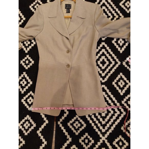 International Concepts Latte Look 3 Button Lined Lightweight Blazer. Size 8 - Picture 4 of 12